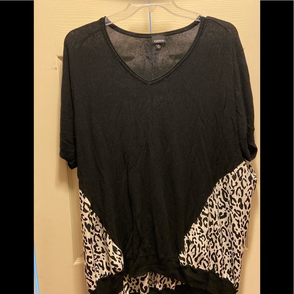 torrid Tops - Sweater like top